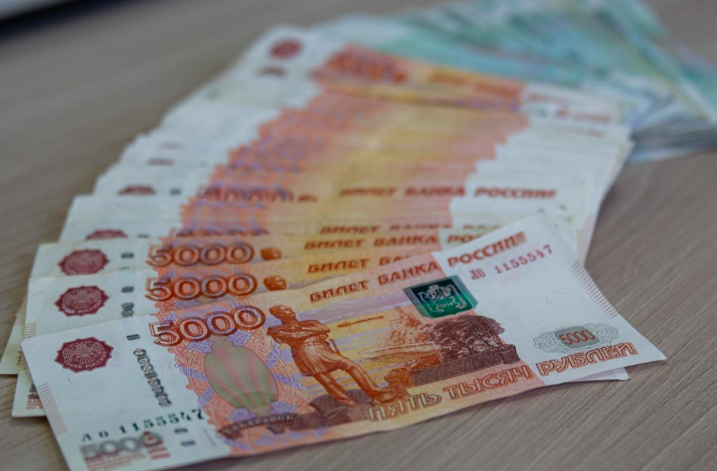 Фото С 1 мая пенсионеры получат доплаты и прибавки: как изменятся суммы начислений перед праздниками 2